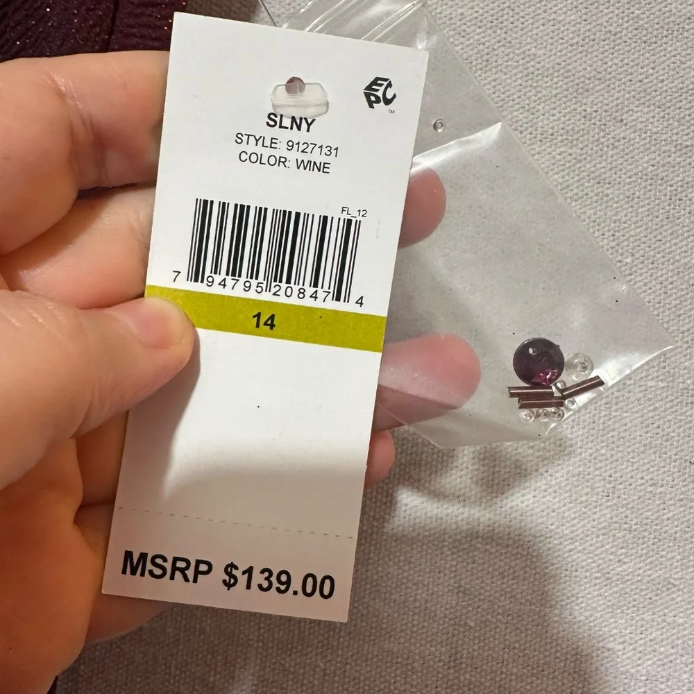 NWT SLNY Cap Sleeve Glitter Faux Wrap Gown - size 14 - Picture 6 of 7